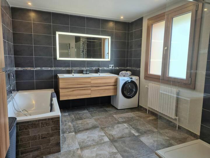 Chalet Avec Jacuzzi, Billard, Jardin Clos, Proche Paradiski La Plagne Bagian luar foto
